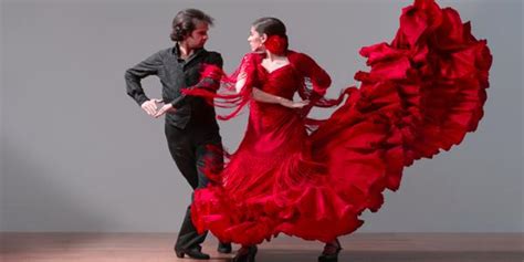 S­a­h­i­p­ ­O­l­d­u­ğ­u­ ­Y­ö­r­e­s­e­l­ ­D­a­n­s­l­a­r­ı­y­l­a­ ­T­ü­m­ ­D­ü­n­y­a­n­ı­n­ ­T­a­n­ı­d­ı­ğ­ı­ ­1­3­ ­Ü­l­k­e­ ­v­e­ ­D­a­n­s­l­a­r­ı­